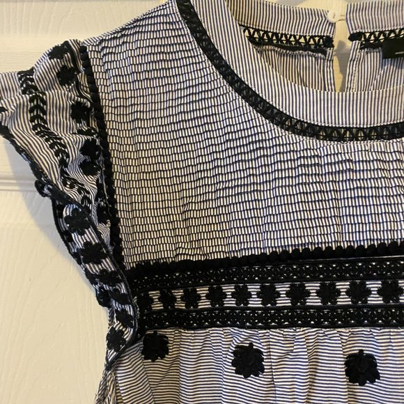 ZARA Eyelet & Embroidery Tie Waist Flutter Sleeve Dress - Picture 4 of 6